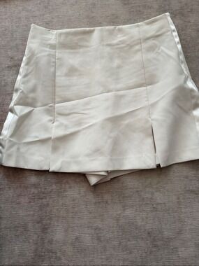 Zara White Tuxedo Skirt Pleats Slit Medium
